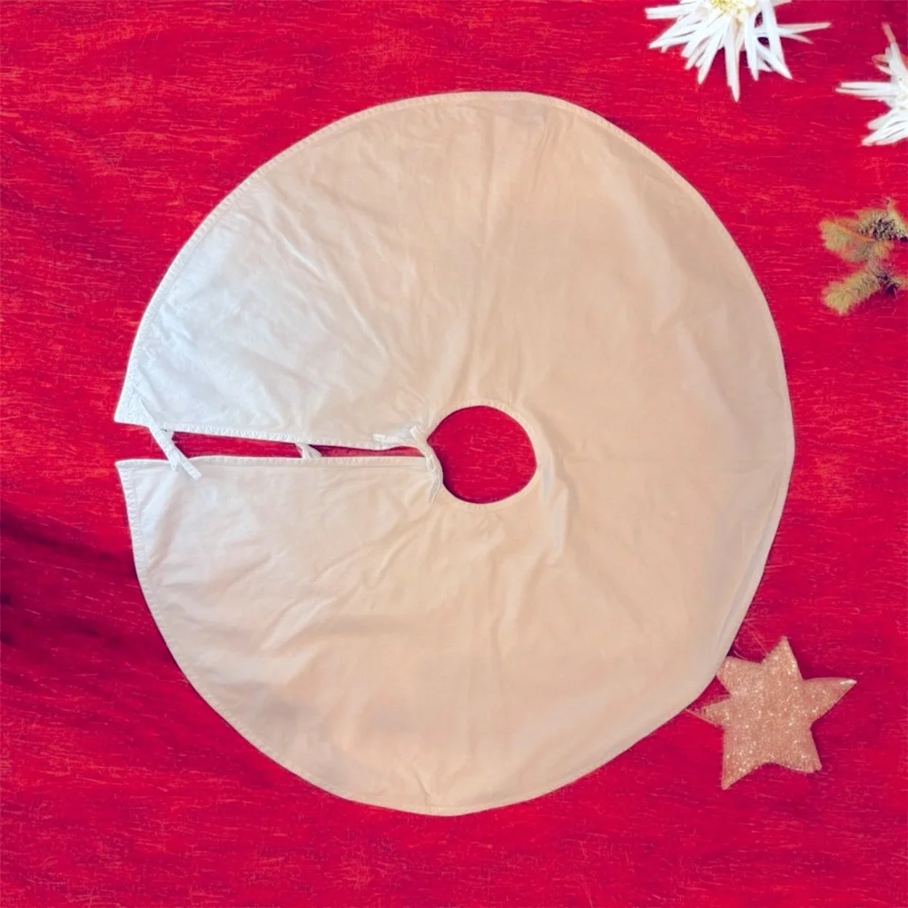 West Elm Velvet tree skirt Ivory 48‎ inch Diameter